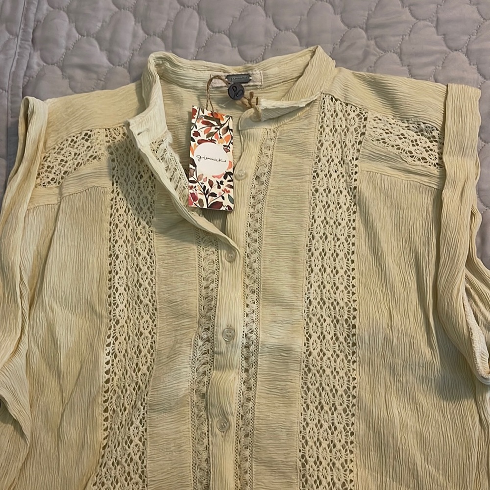 Gimmicks crop top